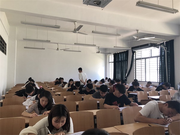 第三期一班短期集中培訓(xùn)結(jié)業(yè)考試順利進(jìn)行