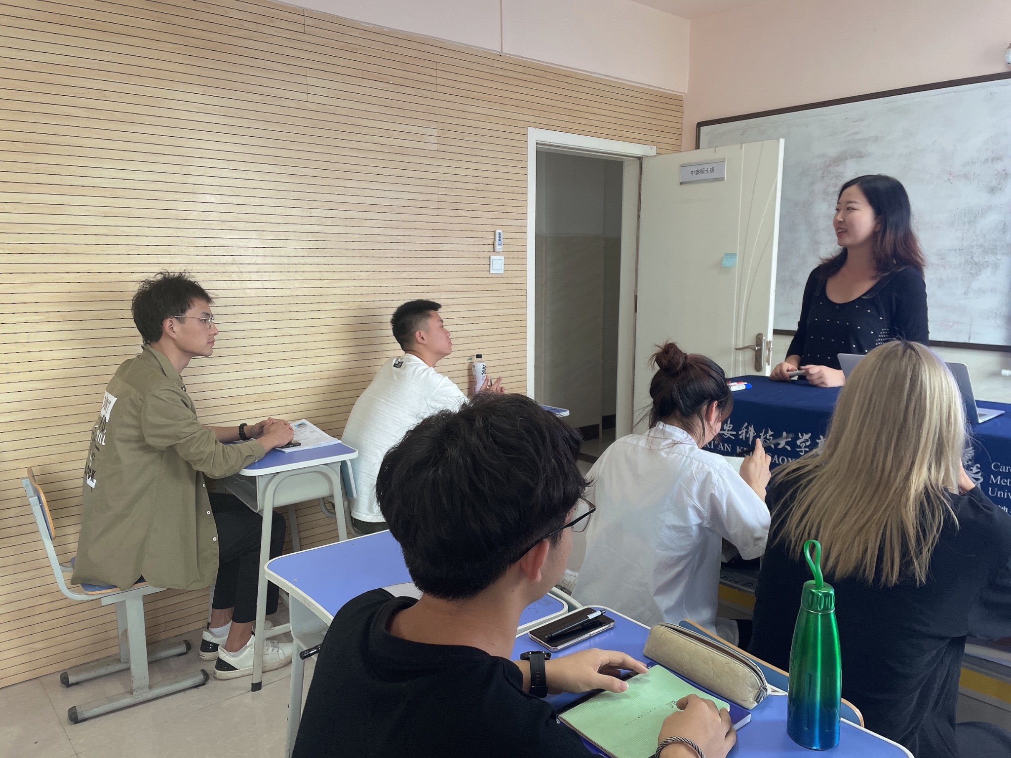 【師生交流】每月開展導(dǎo)師學(xué)生見面會 明確學(xué)習(xí)目標(biāo)