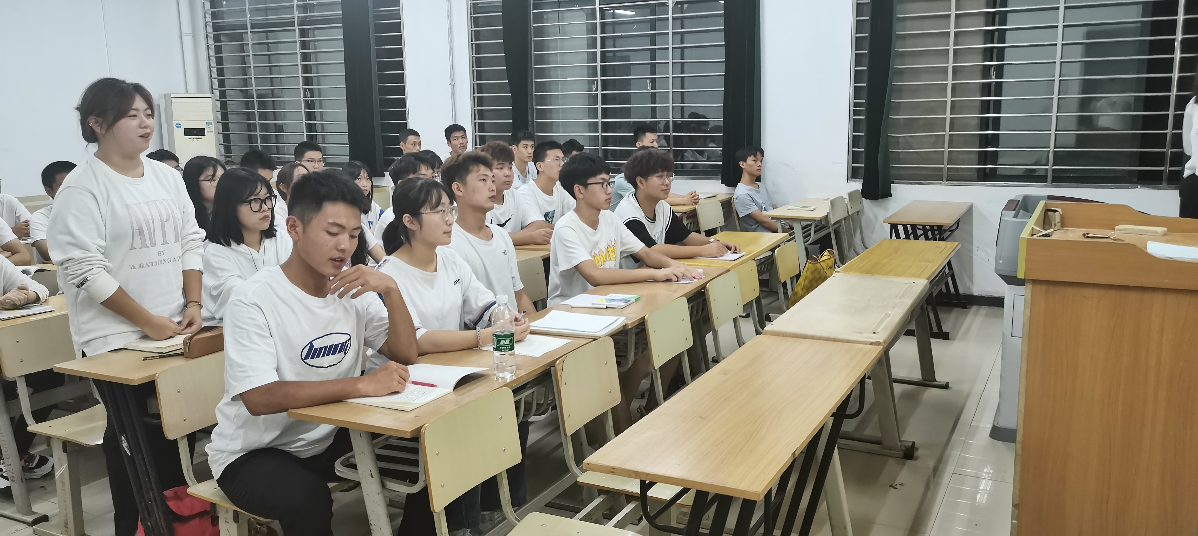 【城建學院】舉辦“愛校榮校"主題觀摩會