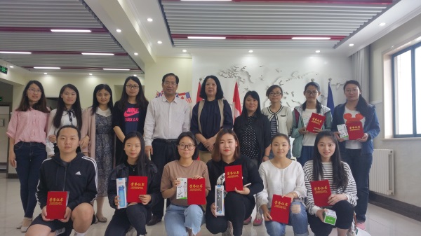 揮灑浪漫筆墨，書寫外文青春|2018國際教育學(xué)院英語書法大賽