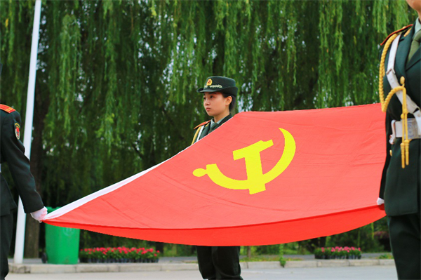 高校育人 黨建為魂