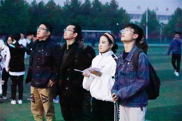 迎新晚會(huì)第二次彩排圓滿完成