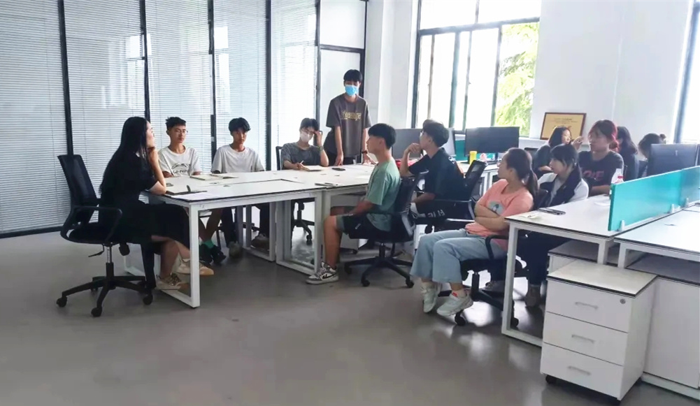 城市建設(shè)學(xué)院黨支部開展工作總結(jié)匯報(bào)會(huì)議