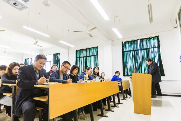 教育部新聞傳播類教學(xué)專家梁寶毓教授來高新學(xué)院講學(xué)  ——《融媒體時代傳媒人才的素質(zhì)養(yǎng)成》在我院開講