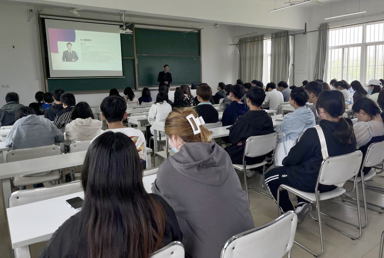 日新月異，追尋主流——新媒體時(shí)代下短視頻運(yùn)營專題講座