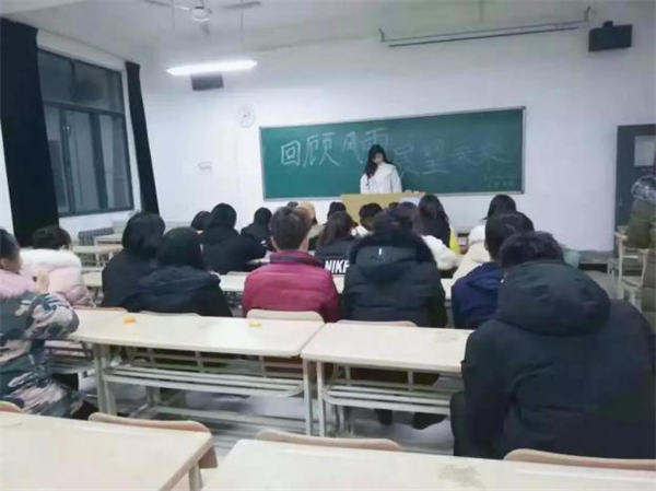 校團委青工部組織開展團日活動檢查