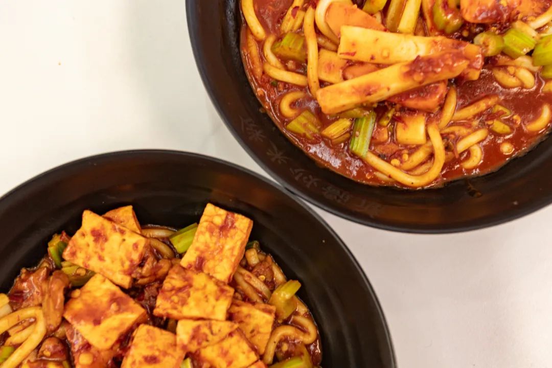 中午吃啥？XKU商業(yè)樓美食測評來了～