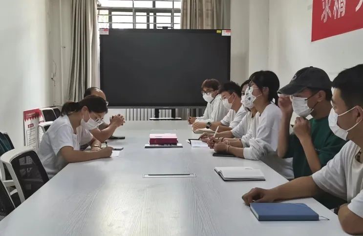 落實(shí)當(dāng)前 攜手未來！新傳院2022年團(tuán)總支學(xué)生會例會召開