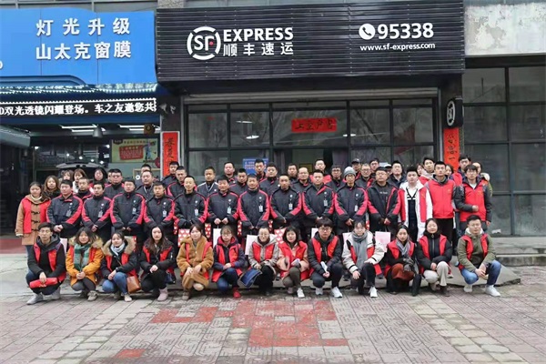 深入基層服務(wù)  一心一意幫扶  國際學(xué)院學(xué)生參與寒假志愿者活動(dòng)