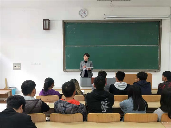 城市建設(shè)學(xué)院組織反腐教育視頻觀影活動