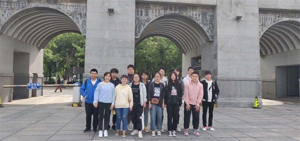 我院開展課外教學(xué)活動(dòng)——參觀西安建筑科技大學(xué)