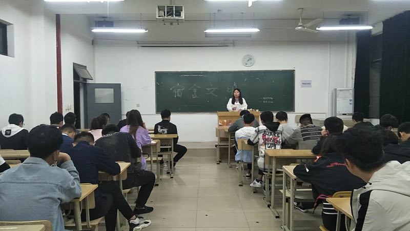 信科院動(dòng)員學(xué)生踐行“宿舍文明和禮儀課堂”