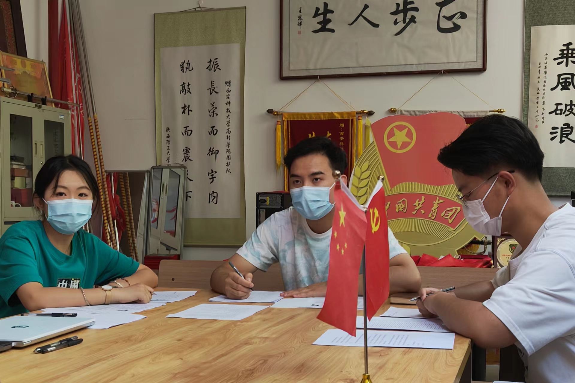 高新學(xué)院2022年西部計劃面試招募工作圓滿完成