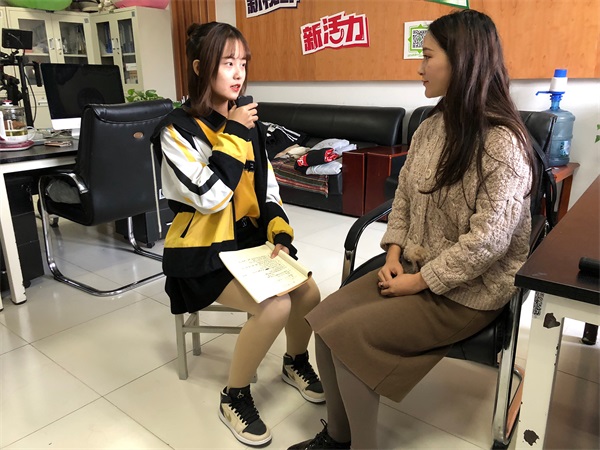 “網(wǎng)媒記者”進(jìn)校園 探尋高新正能量