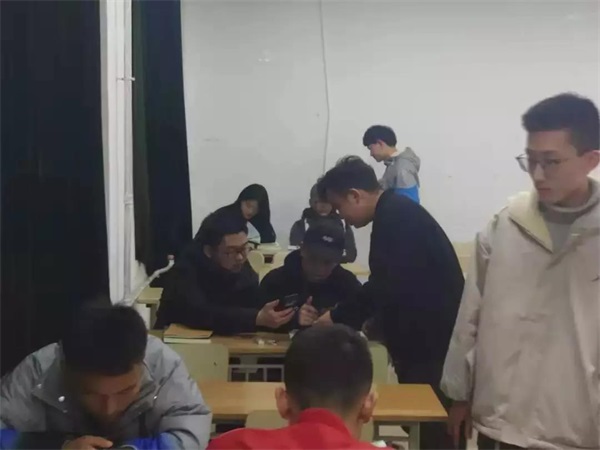 豐富校園文化生活——薩克斯樂(lè)團(tuán)招募