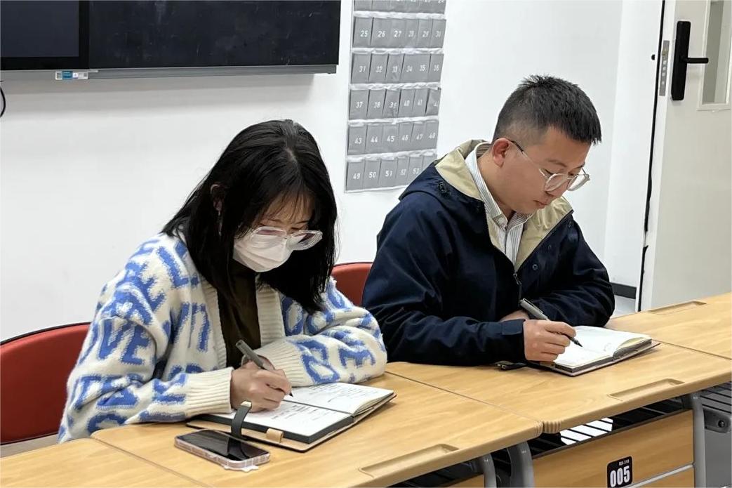 經(jīng)濟與管理學院開展新疆籍學生座談會