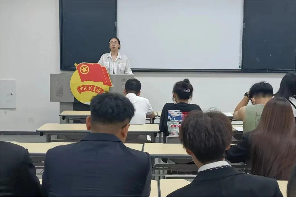 新傳媒與藝術(shù)學(xué)院團(tuán)委學(xué)生會(huì)述職報(bào)告大會(huì)圓滿結(jié)束