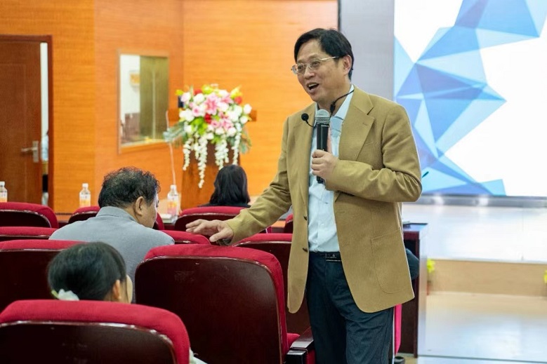 “國培計劃”授課專家XKU開講：怎樣講好一堂課