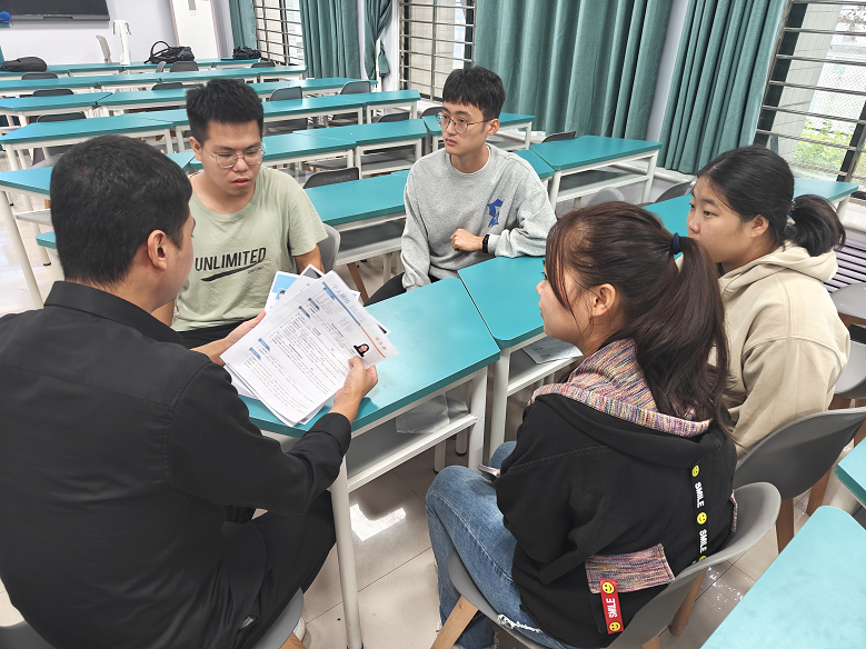 城市建設學院廣聯(lián)達科技股份有限公司校園招聘宣講會專場成功舉行