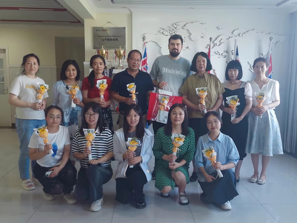 【淳淳師心 撫桃育李】國際教育與人文學(xué)院舉辦教師節(jié)中外教師聯(lián)誼活動