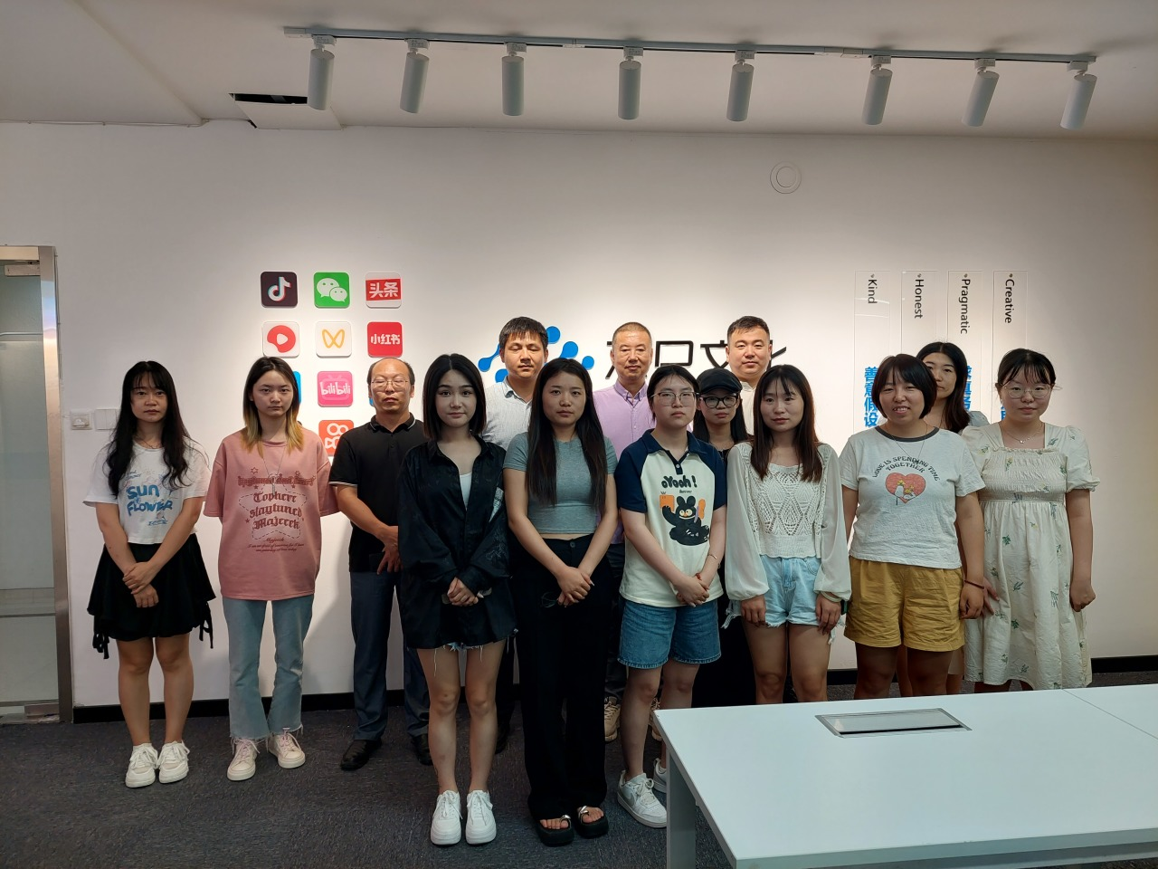 【產(chǎn)教融合，共謀發(fā)展 】走進(jìn)企業(yè)參觀學(xué)習(xí)，著眼未來砥礪前行