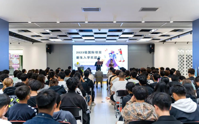 世界之旅：踏上無(wú)限未來(lái)的征程！