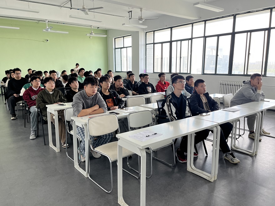 信息與科技工程學(xué)院特邀中能北氣校友返校舉辦校園招聘宣講會(huì)