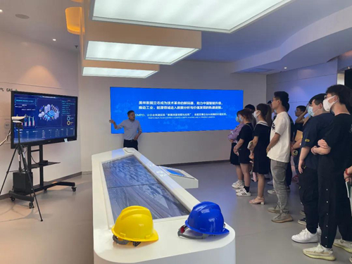 西安科技大學(xué)高新學(xué)院大數(shù)據(jù)科學(xué)普及基地年度審核評(píng)估合格