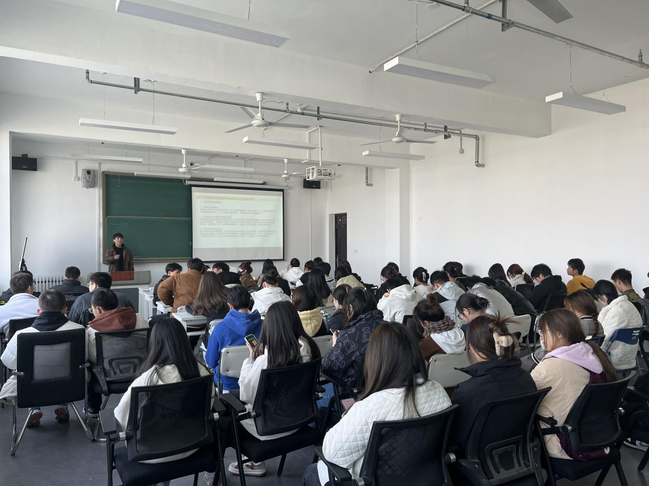 高新職業(yè)大講堂開講啦！