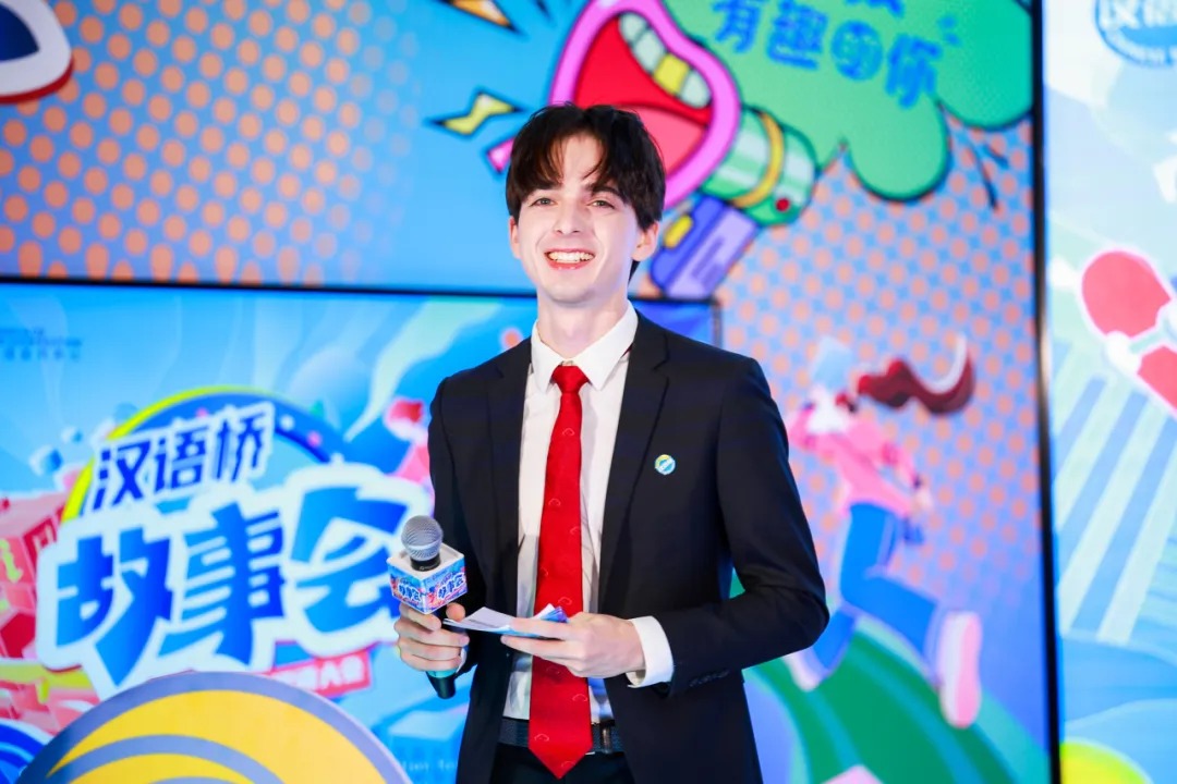 【新浪微博】精彩紛呈！#100多名留學生在西安講中國故事#