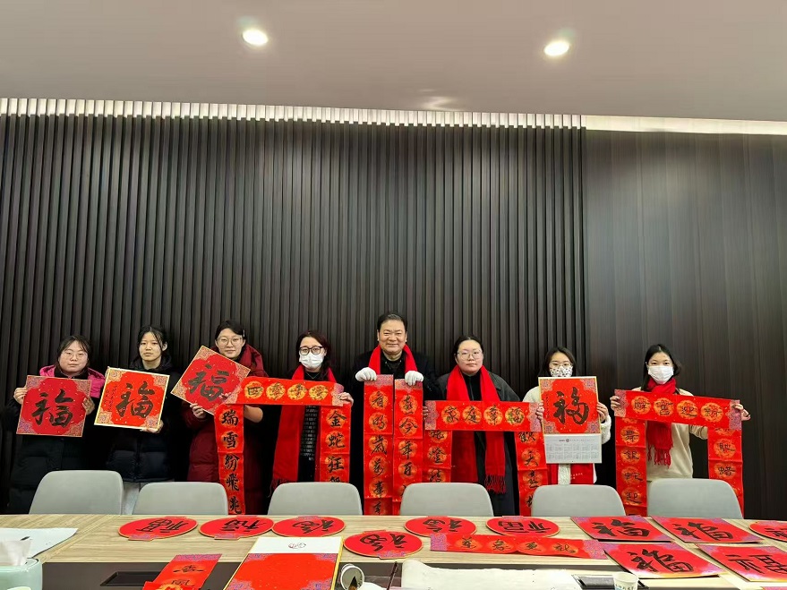 【校友會(huì)】“無(wú)聯(lián)不成春，有聯(lián)春更濃”校友會(huì)為校友們送新春祝福