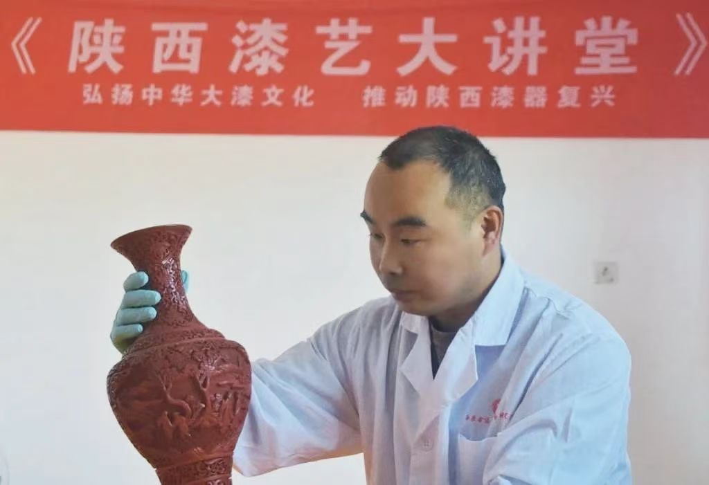祝賀！我校教師李程獲"全國勞動模范"榮譽稱號！