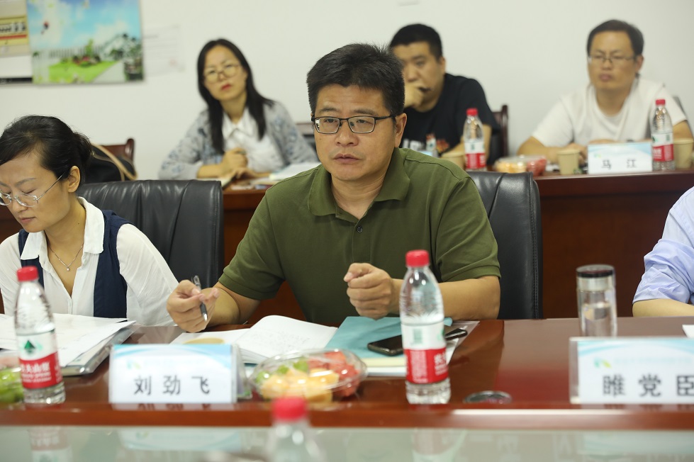 延安大學(xué)創(chuàng)新學(xué)院教務(wù)處處長劉勁飛致歡迎詞